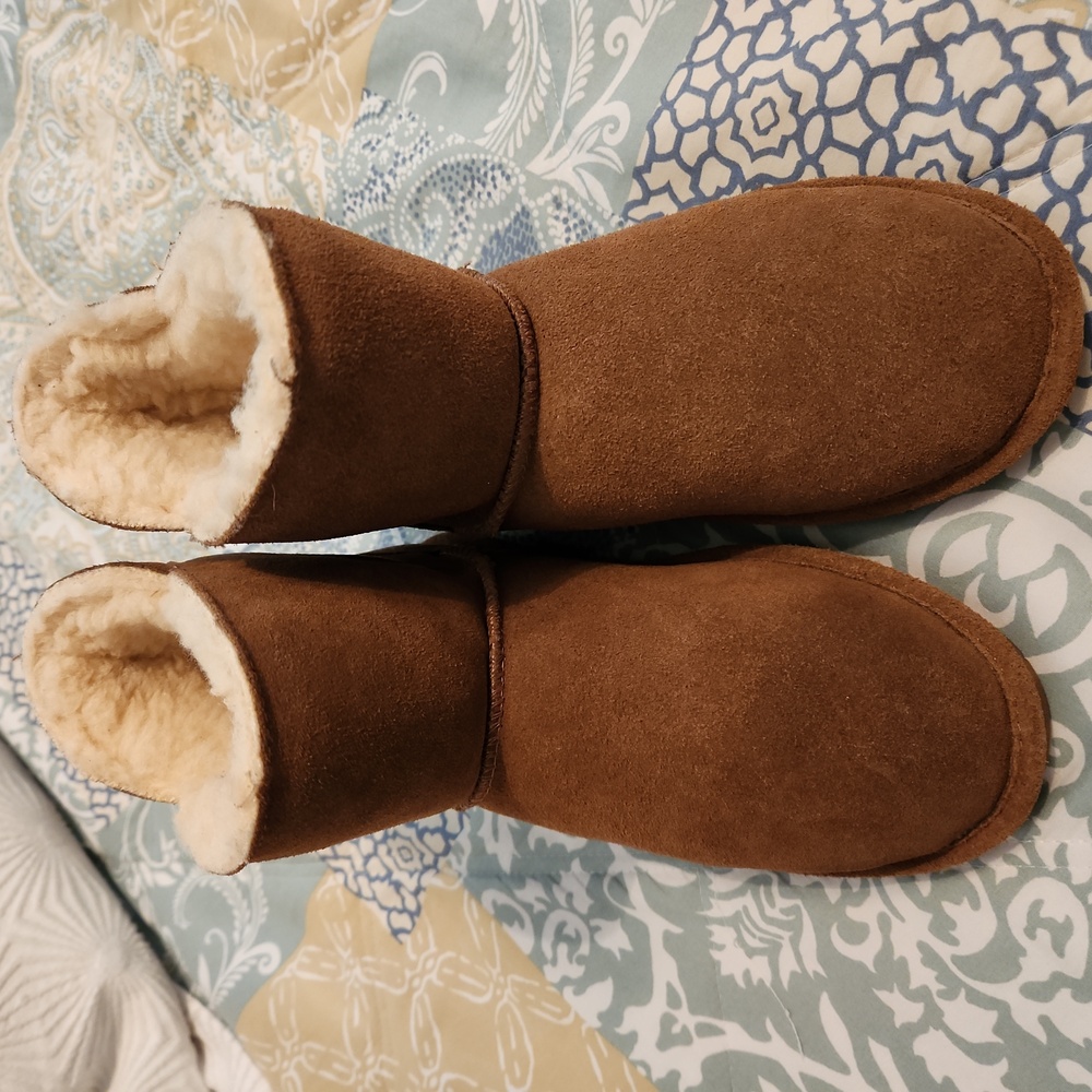 Bearpaw boots